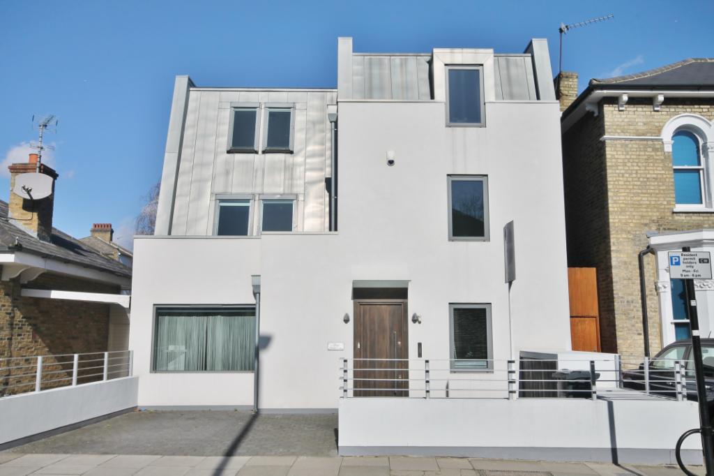 Main image of property: Wellesley Road, Chiswick, London, W4