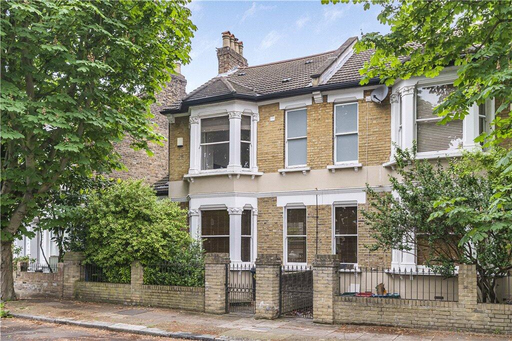 Main image of property: Heathfield Gardens, London, W4