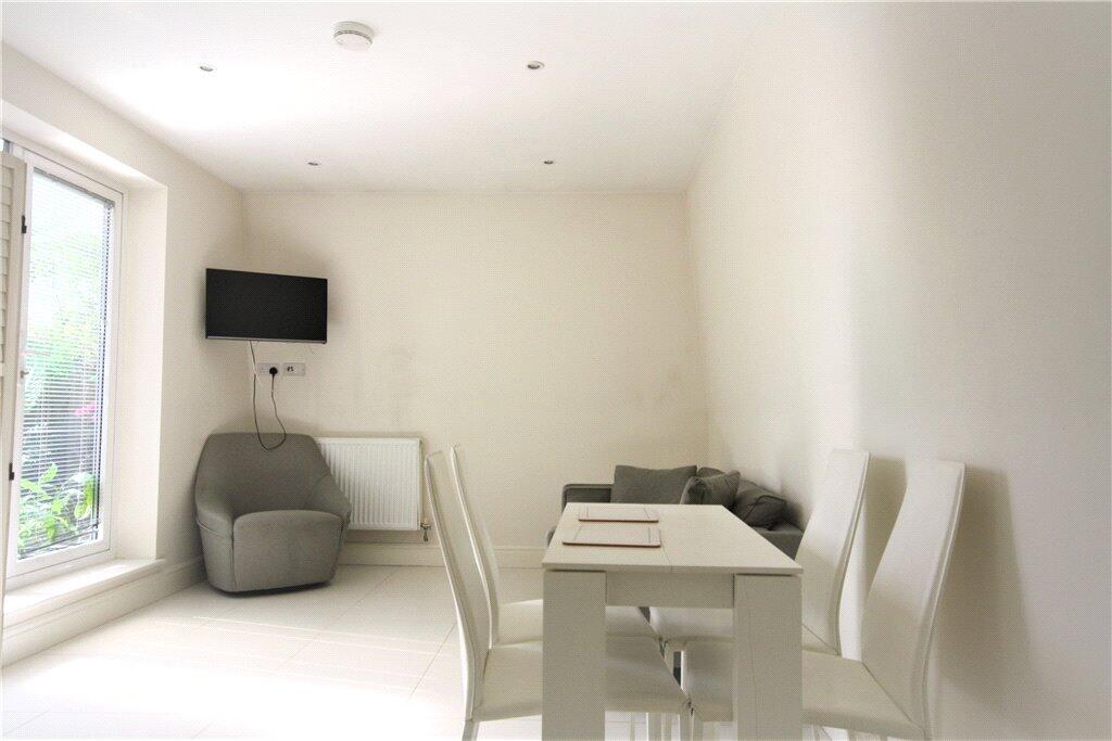 Main image of property: Kings Place, London, W4