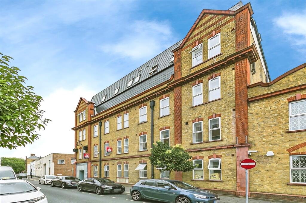Main image of property: Warple Way, Acton, London, W3