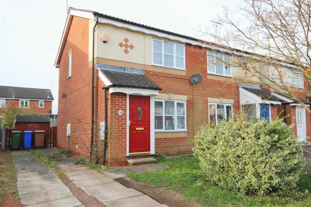 2 bedroom semidetached house for sale in Holgate Close, Beverley, HU17