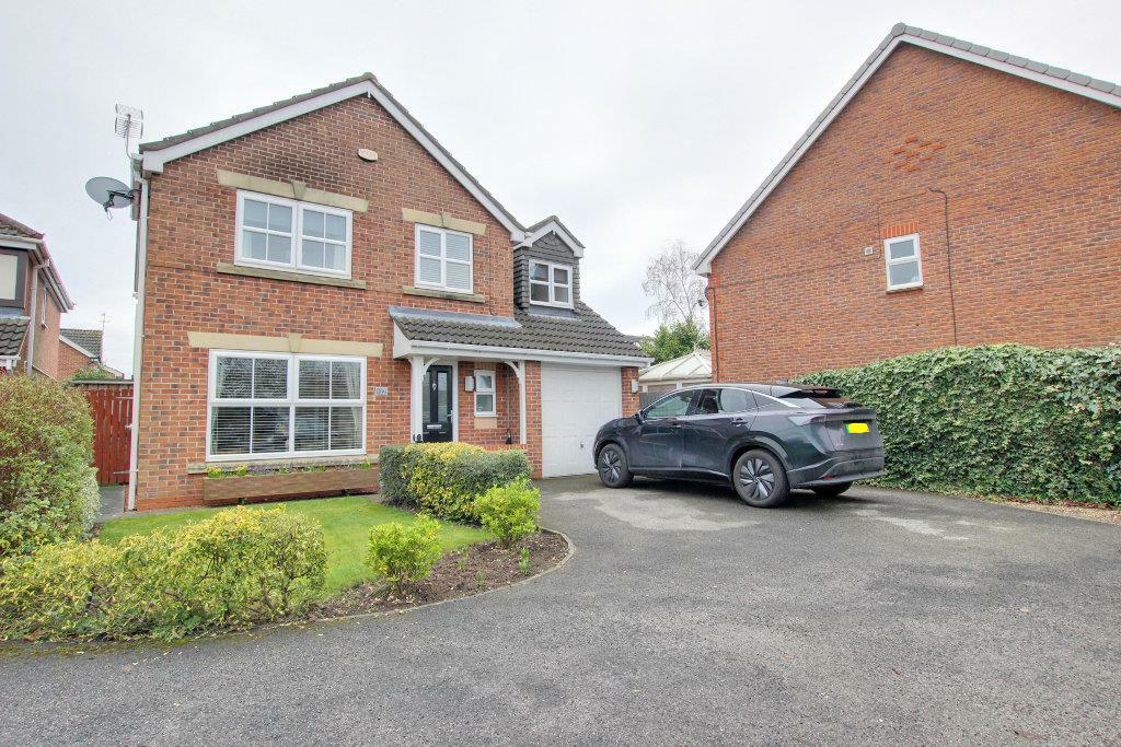 5 bedroom detached house for sale in Butterfly Meadows, Beverley, HU17