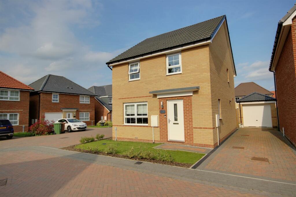 4 bedroom detached house for sale in Spindle Garth, Voase Way, Beverley