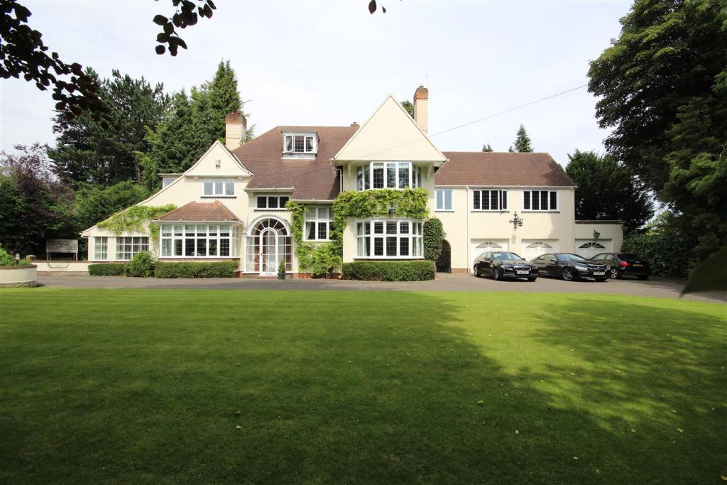 5 bedroom house for sale in West Ella Road, Kirk Ella, Hull, HU10