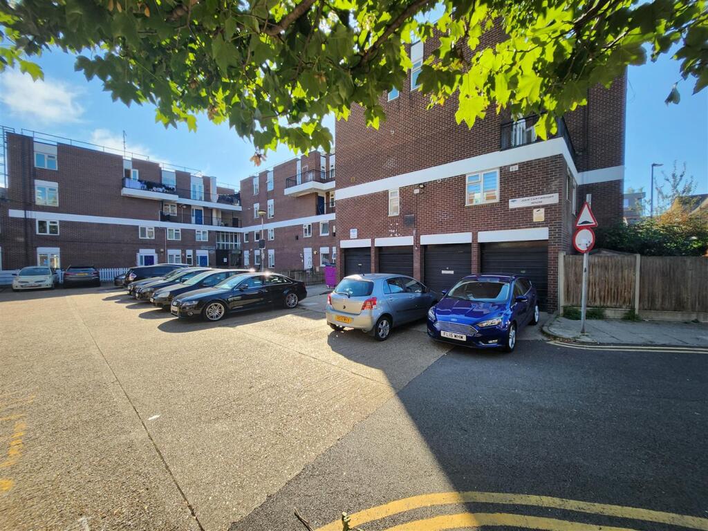 Main image of property: Old Bethnal Green Road, London