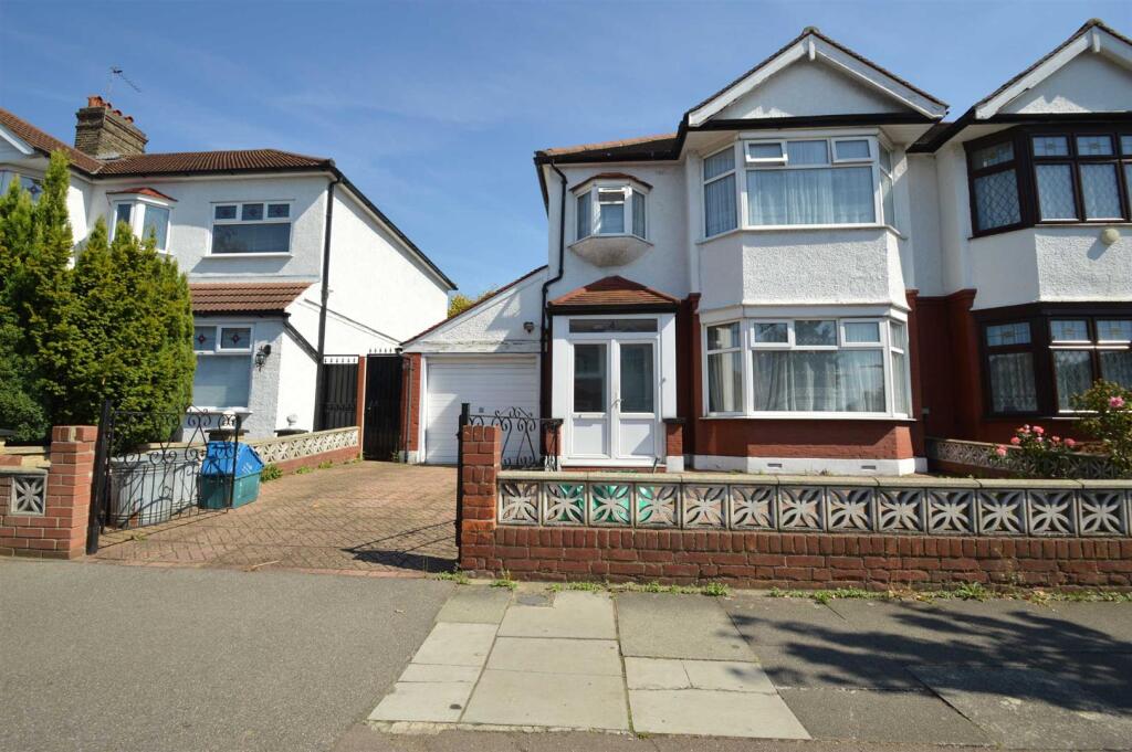 Main image of property: Evanston Gardens, Redbridge