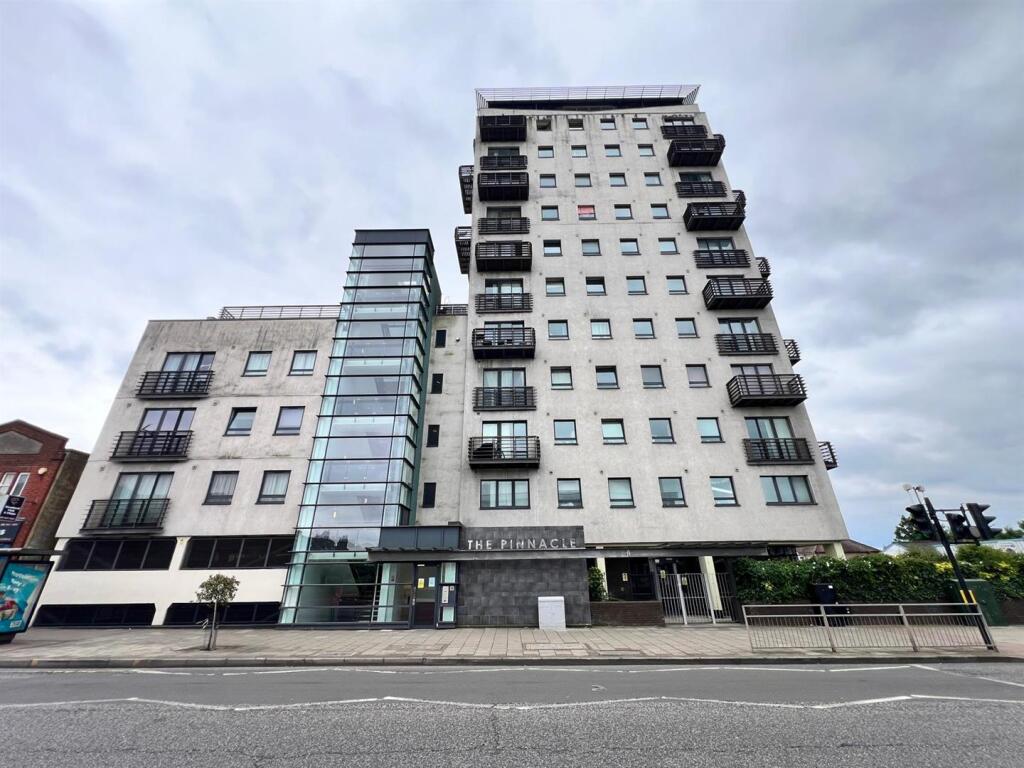 Main image of property: High Road, Chadwell Heath