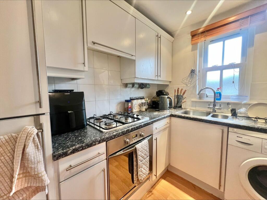 Additional property image - 20b Approach Road, Poole, BH14