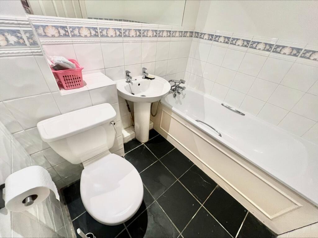 Additional property image - 20b Approach Road, Poole, BH14