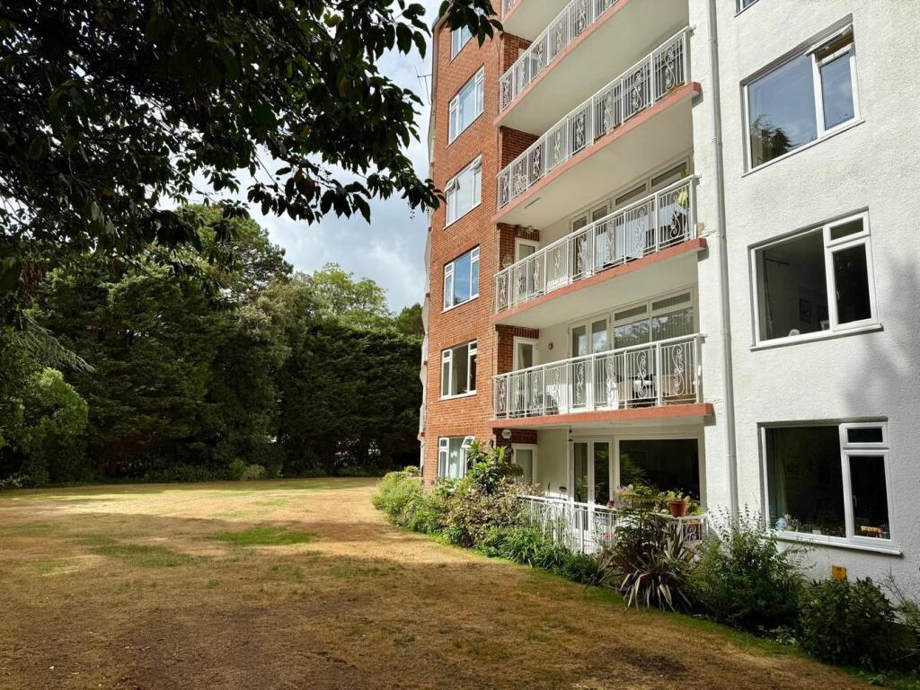 Main image of property: Greenacres 22 The Avenue, Poole, BH13