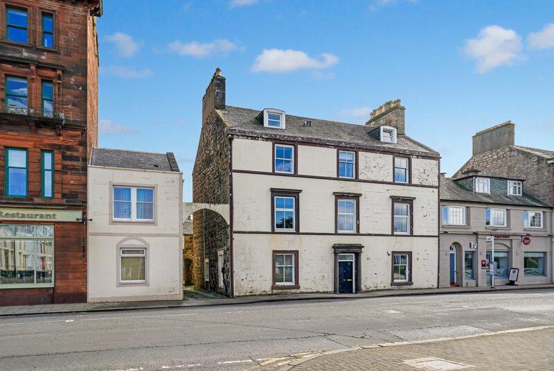 Main image of property: Flat 2, 27 Wellington Square, Ayr, KA7 1HH