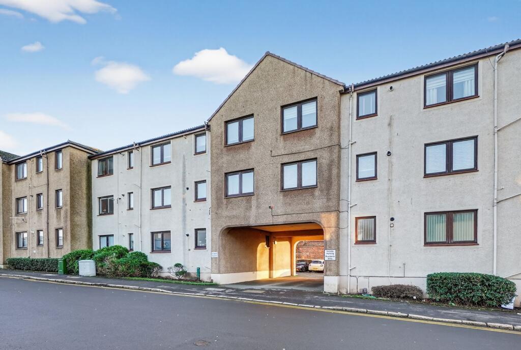 Main image of property: Flat N, Albyn Court Kyle Street, Prestwick, KA9 1PQ