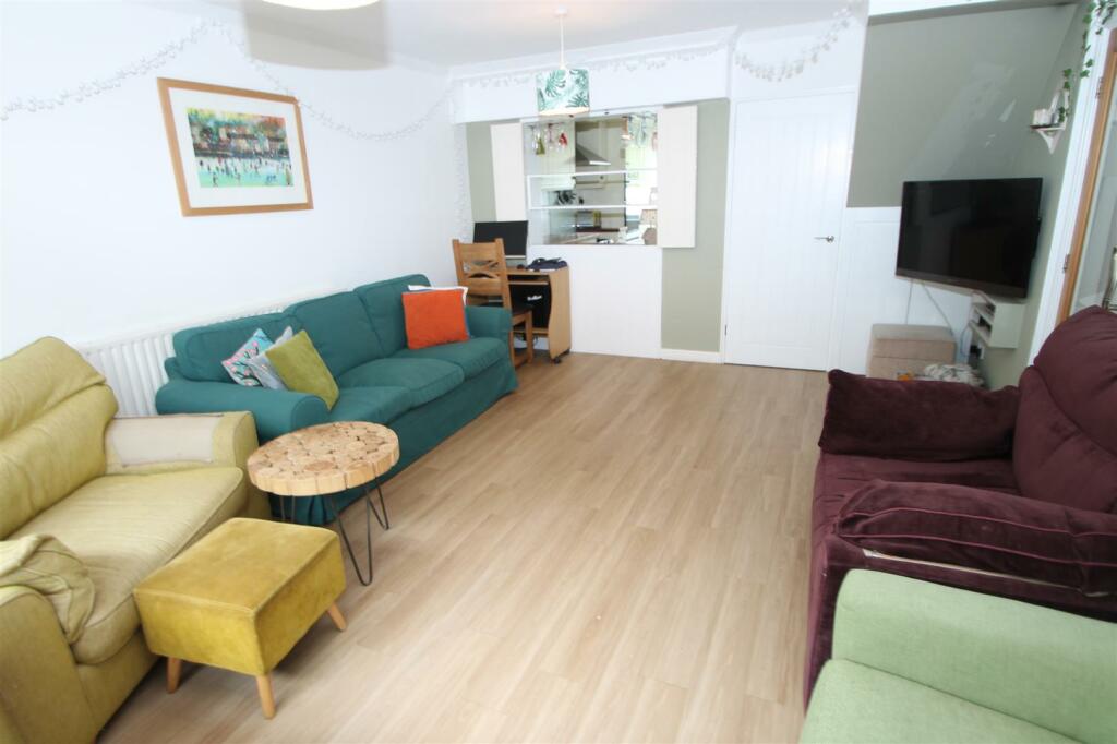 4 bedroom semidetached house for sale in Lutley Mill Road, Halesowen, B63
