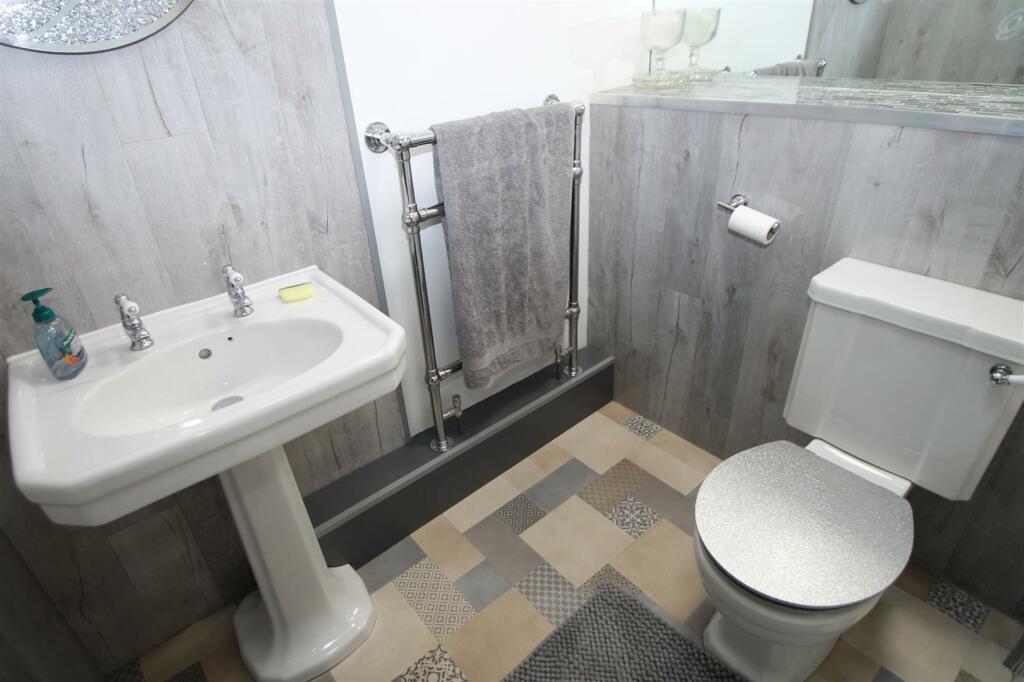 4 bedroom semidetached house for sale in Lutley Mill Road, Halesowen, B63