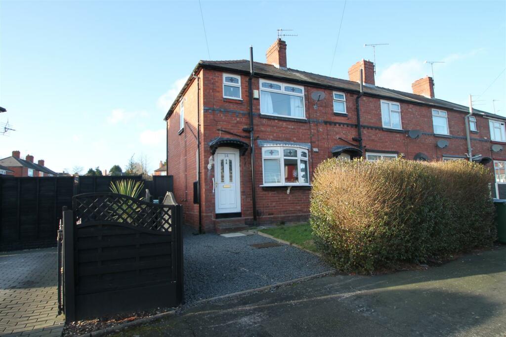 2 bedroom end of terrace house for sale in Rowington Avenue, Rowley