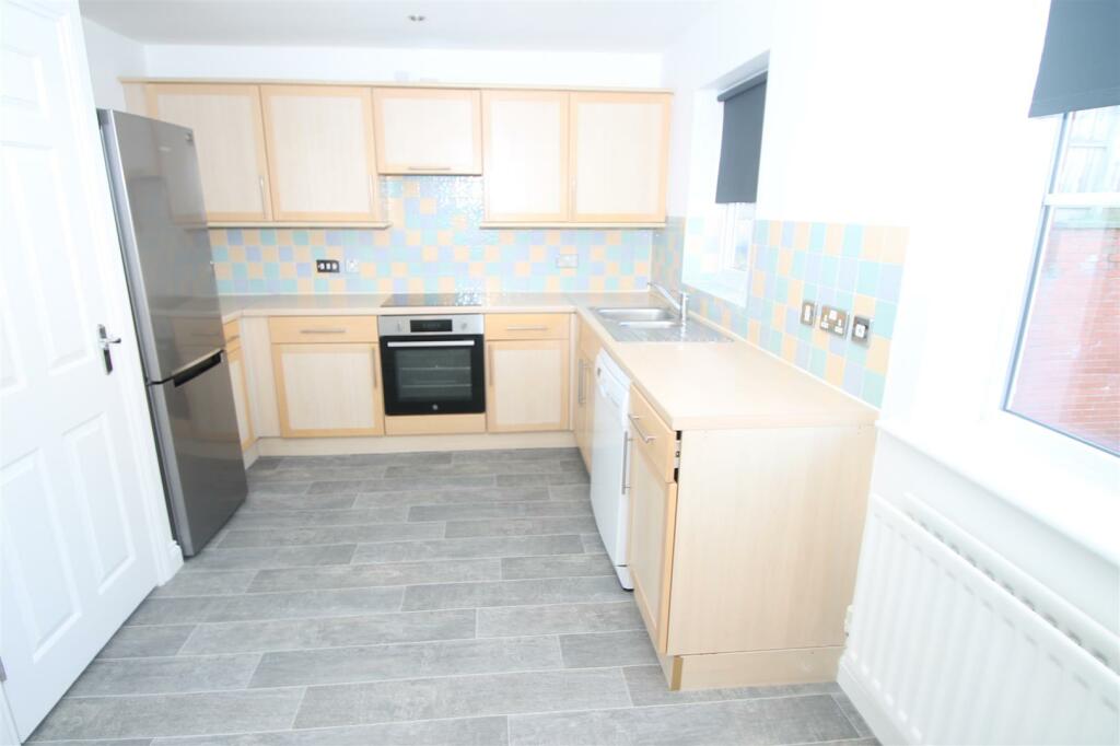 Additional property image - Ashbourne Ridge, Halesowen
