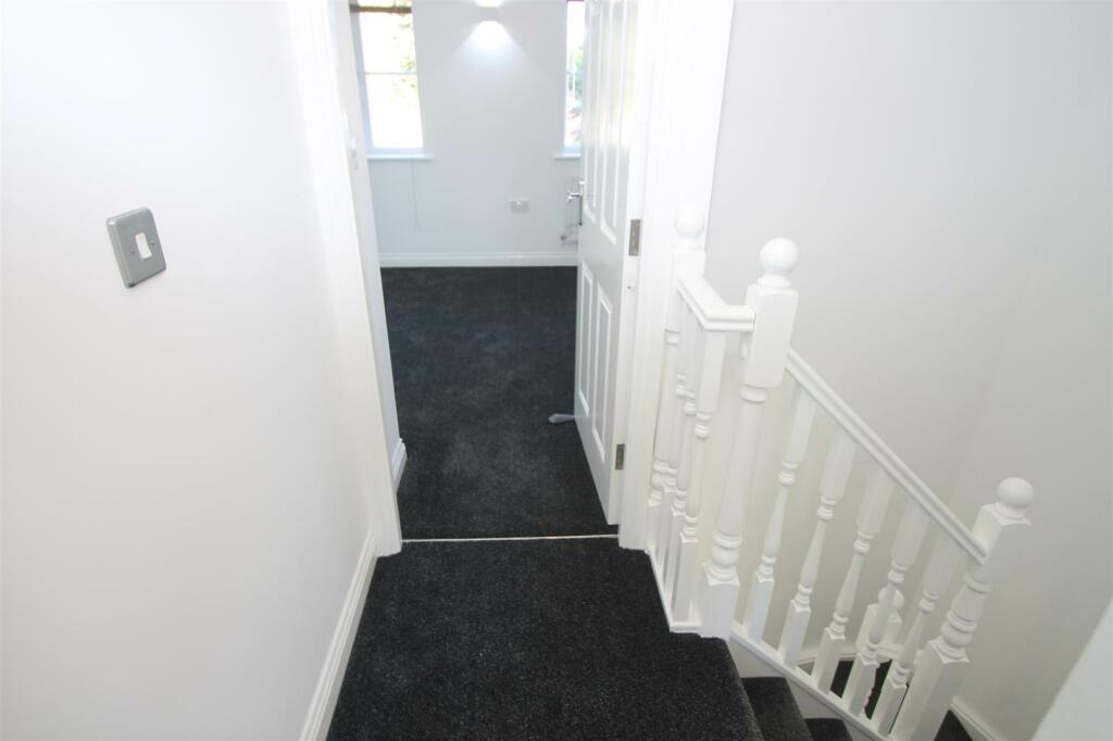 Additional property image - Ashbourne Ridge, Halesowen