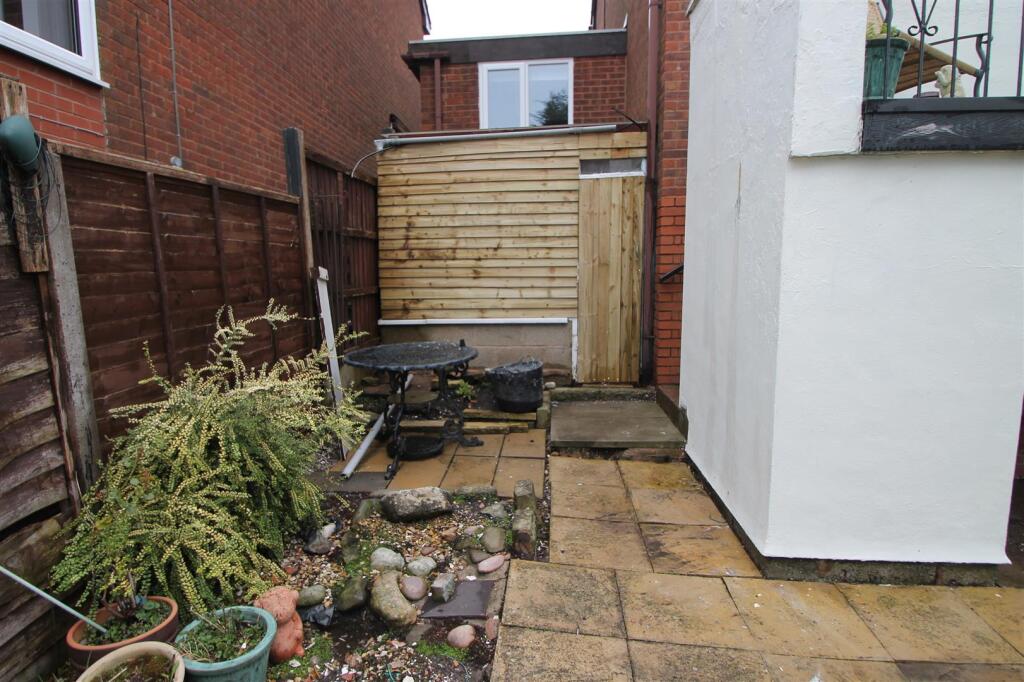 Additional property image - Rough Hill Drive, Rowley Regis