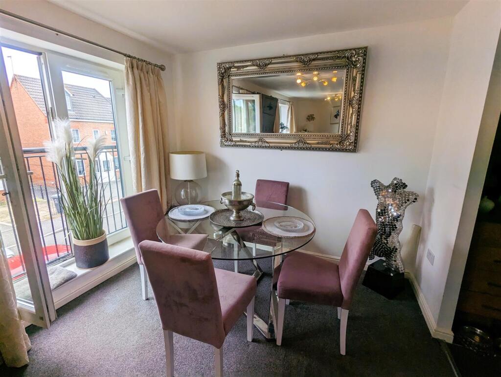 Additional property image - Ashwood Close, Oldbury