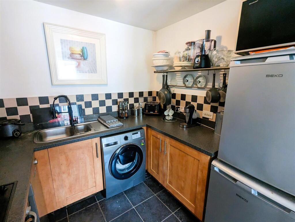 Additional property image - Ashwood Close, Oldbury