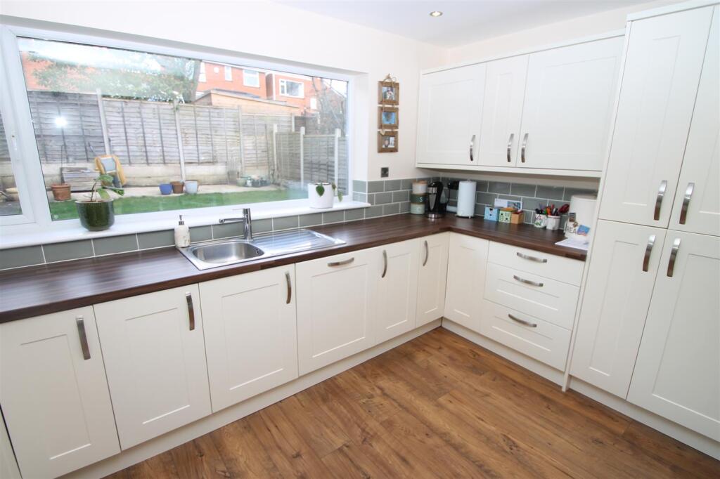 Additional property image - Broadway Avenue, Halesowen