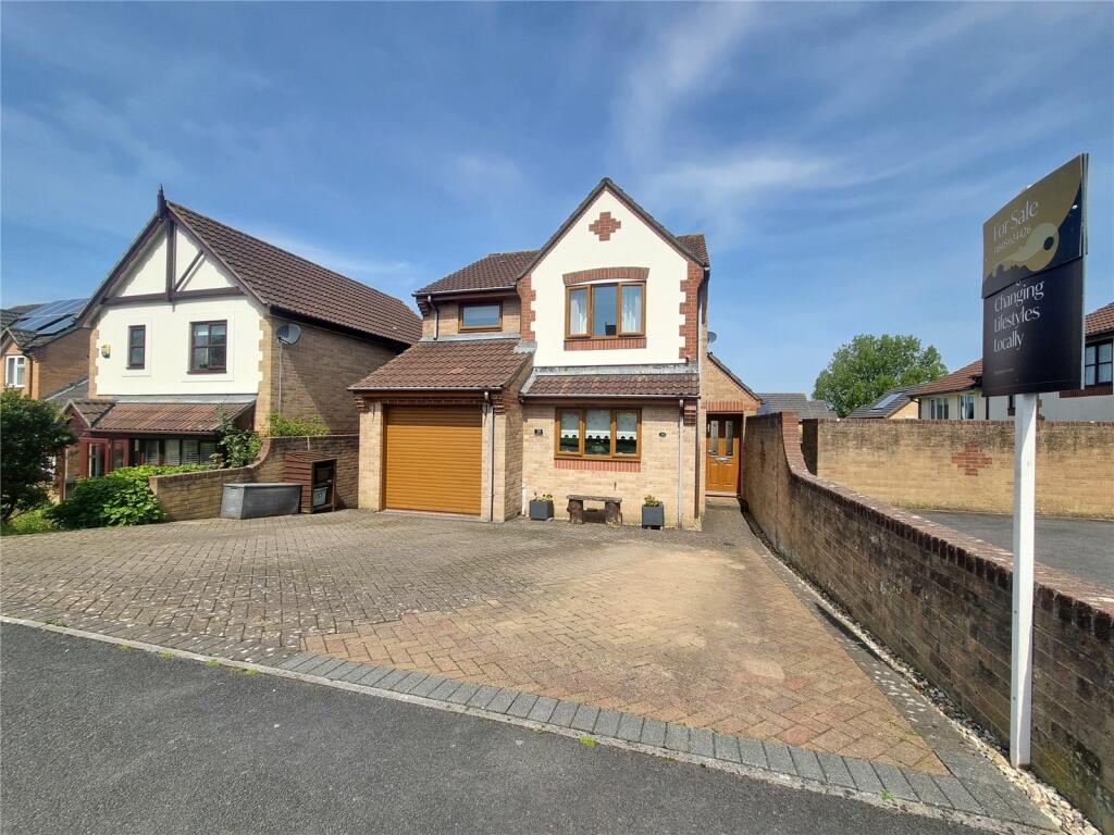 3 bedroom detached house for sale in Torrington, Devon, EX38
