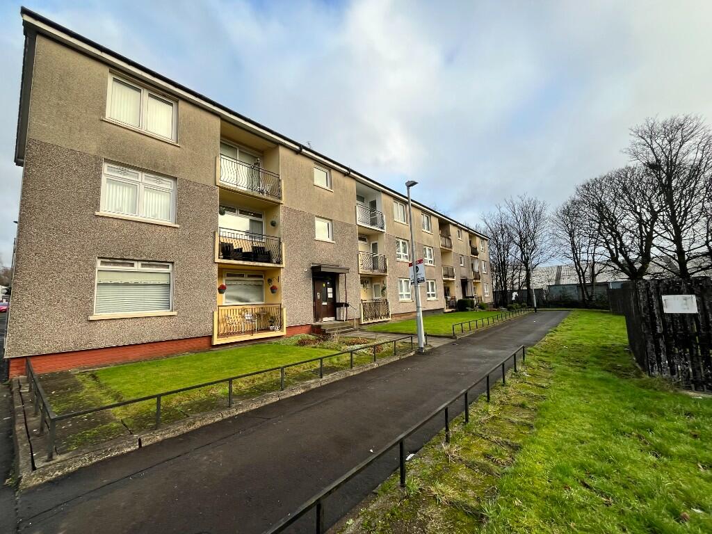 2 bedroom ground floor flat for sale in Dalbeth Road, Tollcross