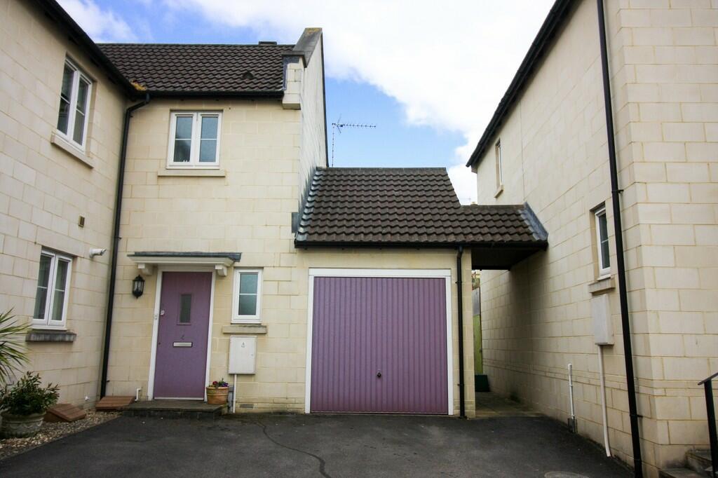 3 bedroom detached house for rent in Sabin Close, Englishcombe Lane, Bath, BA2