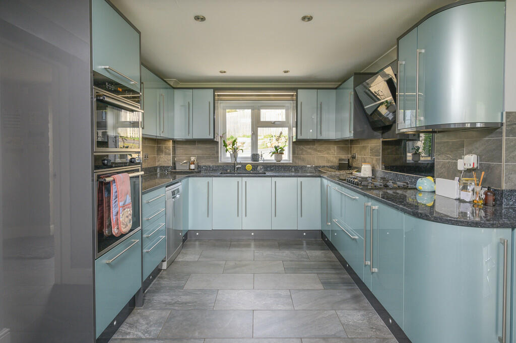 Additional property image - Bath Old Road, Bath, Somerset