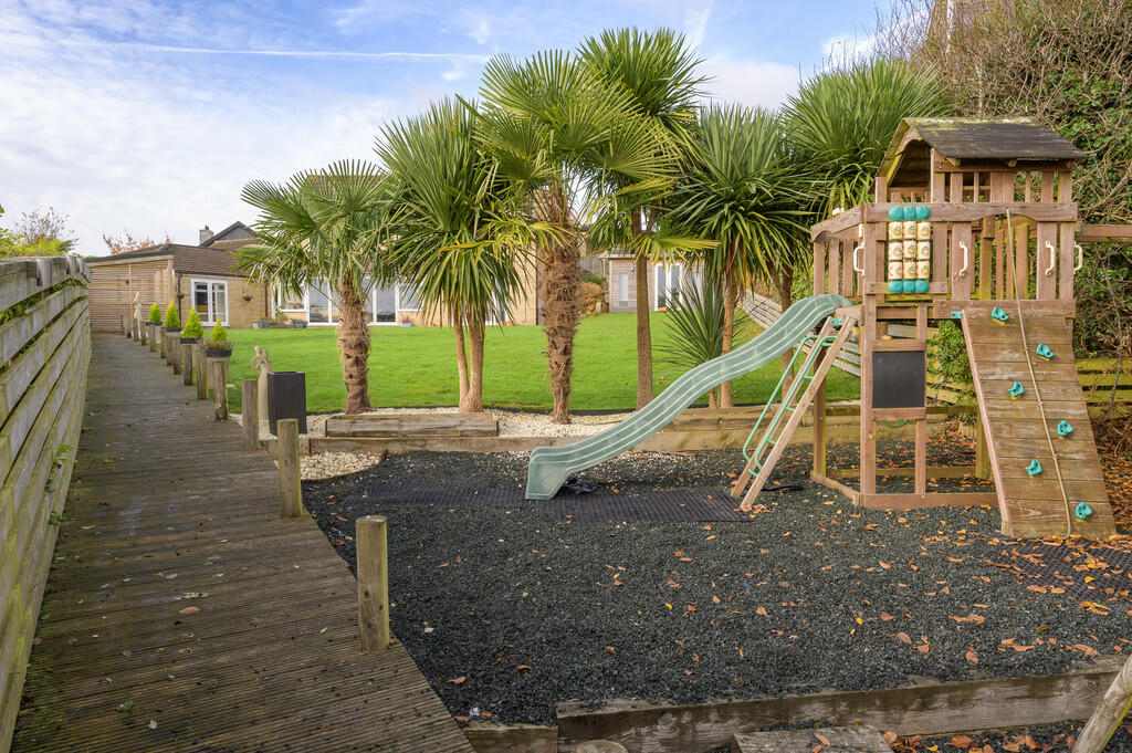 Additional property image - Bath Old Road, Bath, Somerset