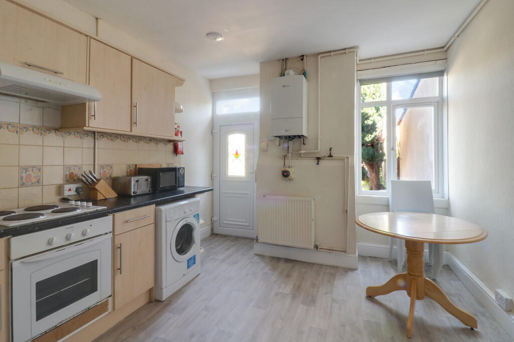 Additional property image - Triangle North
