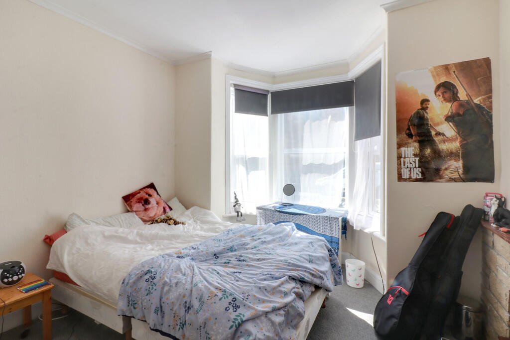 Additional property image - Triangle North
