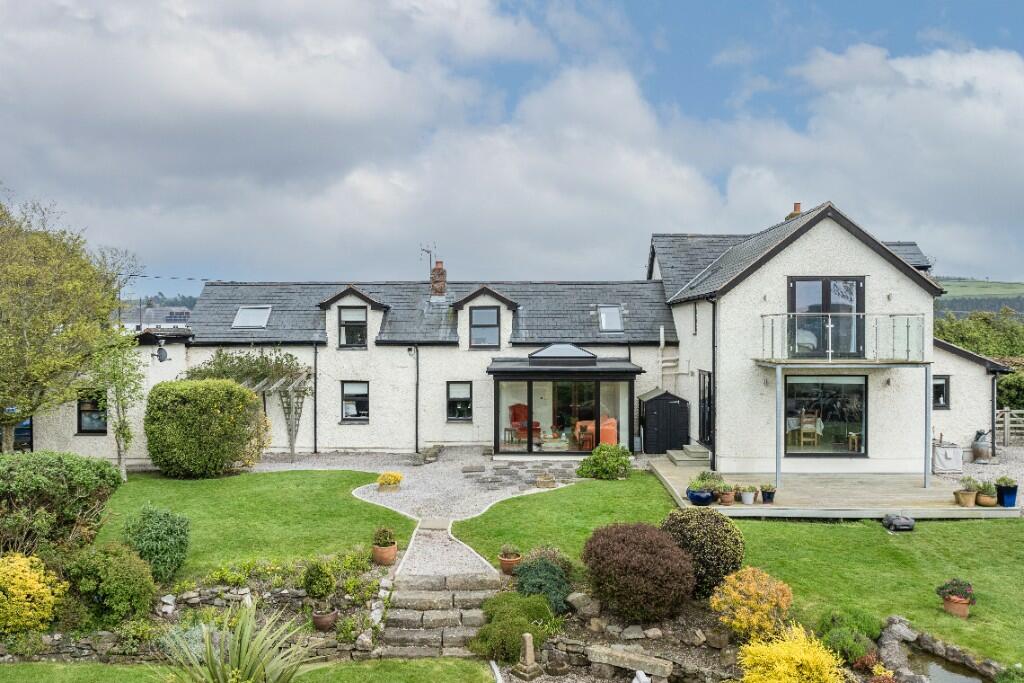 Main image of property: Minffordd, Bryn y Maen, LL28 5EW