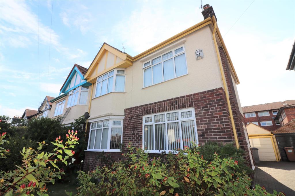 3 bedroom semidetached house for sale in Beverley Road, Wallasey, CH45