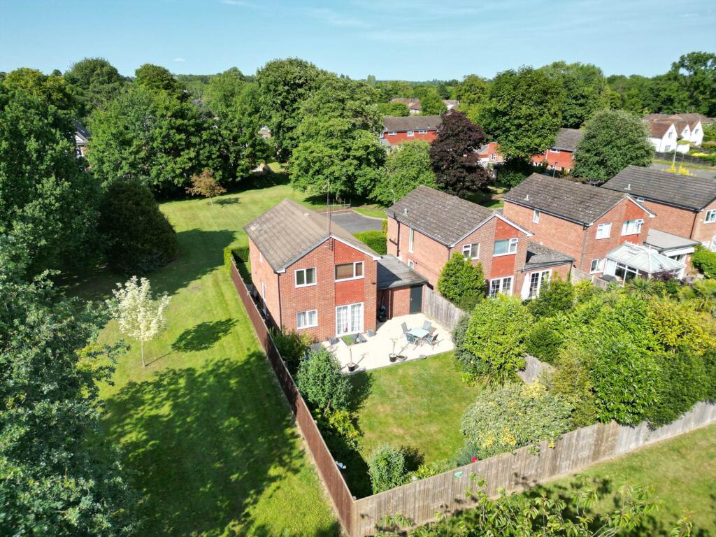 Main image of property: Lincoln Park, Amersham