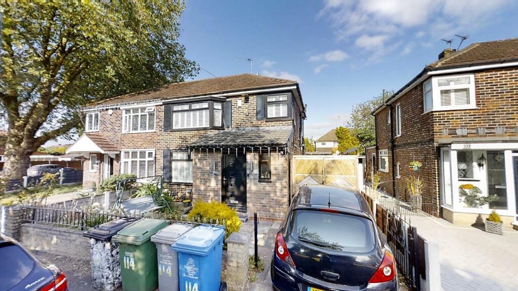 3 bedroom semidetached house for sale in Firwood Avenue, Urmston, M41