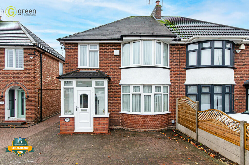 3 bedroom semidetached house for sale in Whateley Crescent, Castle