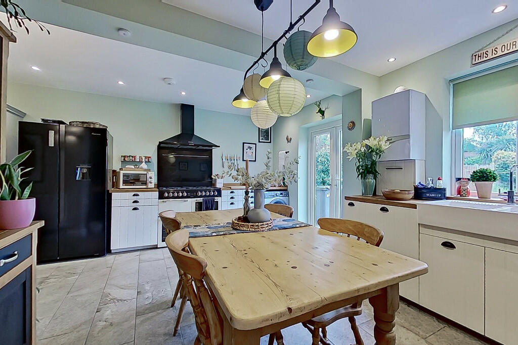 Additional property image - Bradford Road, Birmingham