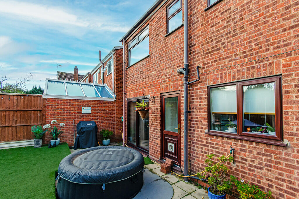 Additional property image - Burrow Hill Close, Castle Bromwich