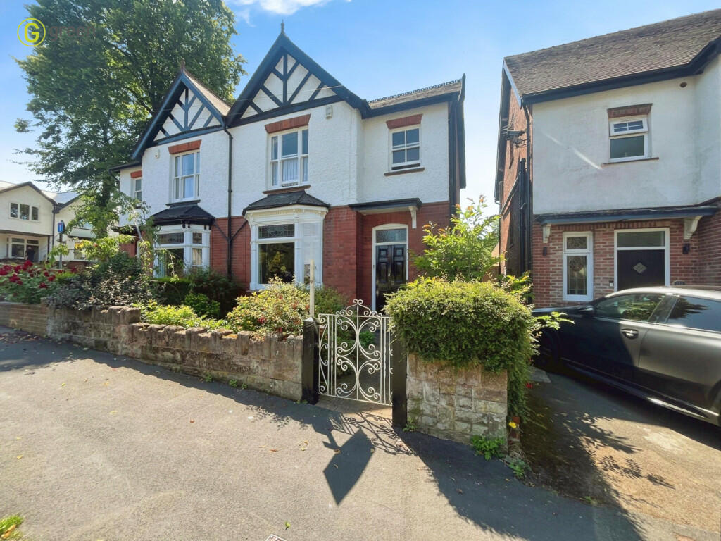 3 bedroom semidetached house for sale in Dagger Lane, West Bromwich, B71