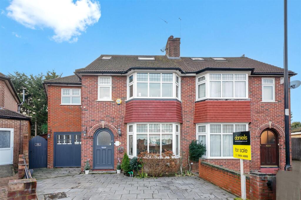 Main image of property: Wellgarth, GREENFORD