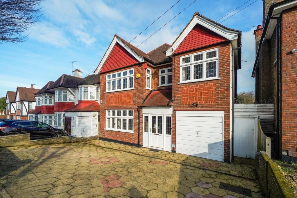 Main image of property: Shaftesbury Avenue, Kenton, Harrow
