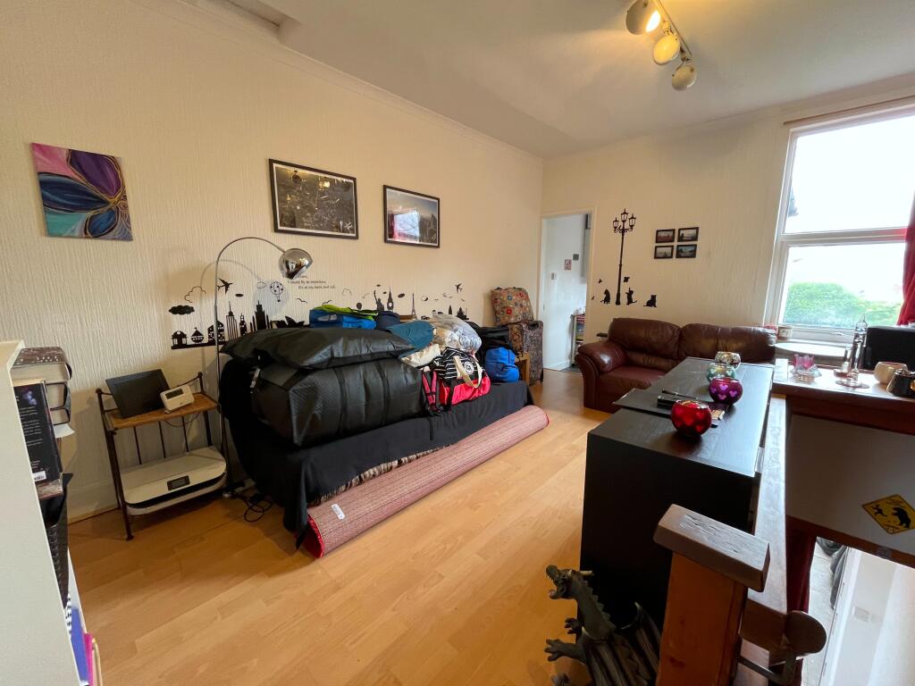 Main image of property: Clarendon Park Road, Clarendon Park, Leicester, LE2