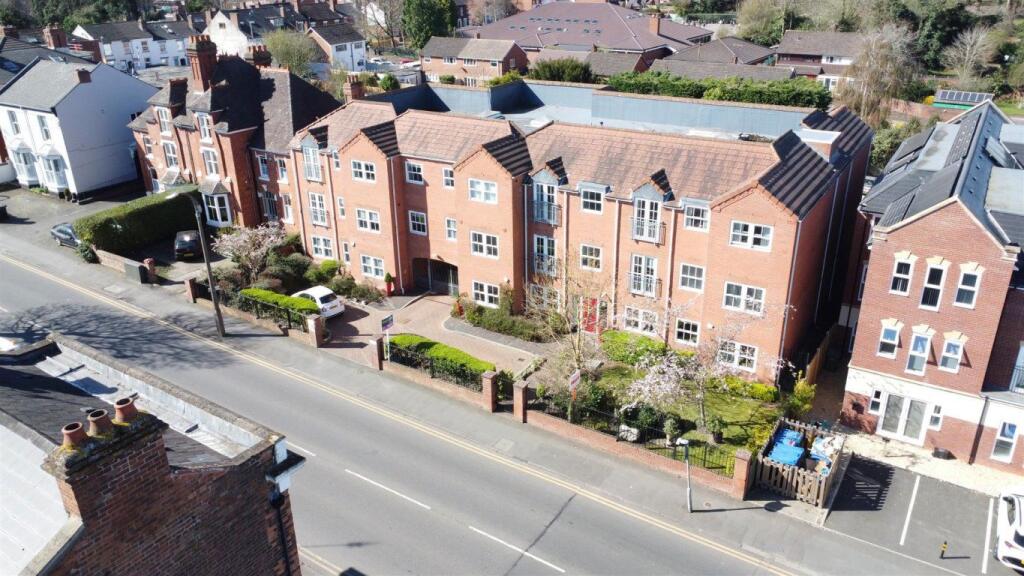Main image of property: Worcester Street, Stourbridge, West Midlands