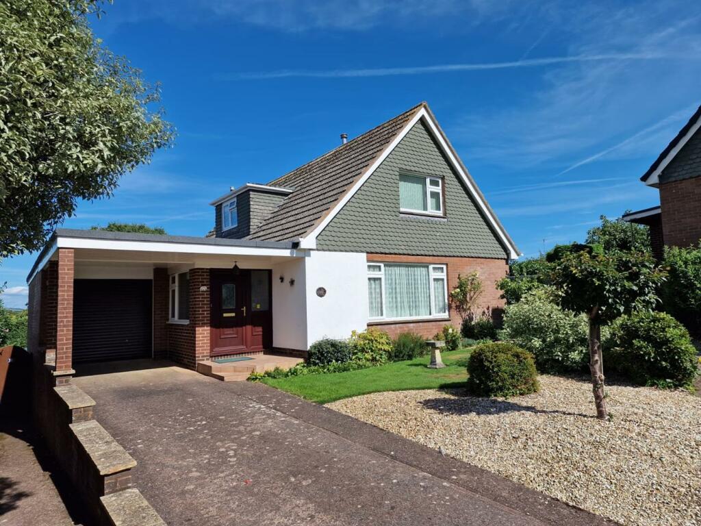 4 bedroom detached house for sale in Crowden Crescent, Tiverton, EX16
