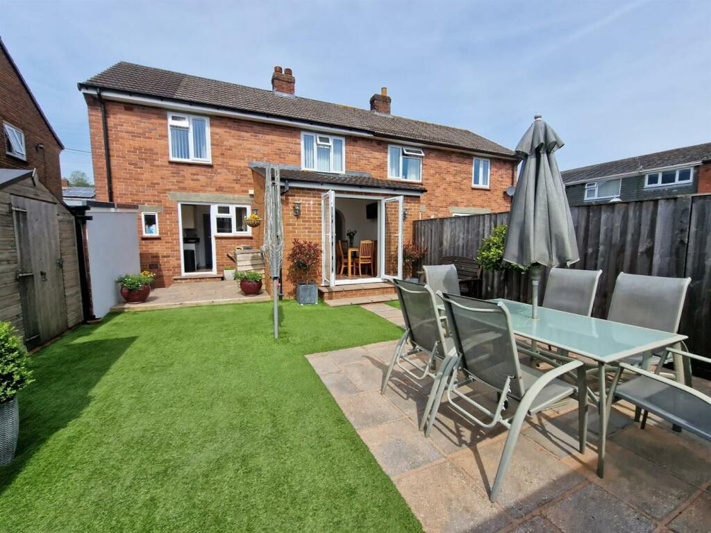 3 bedroom semidetached house for sale in The Walronds, Tiverton, EX16