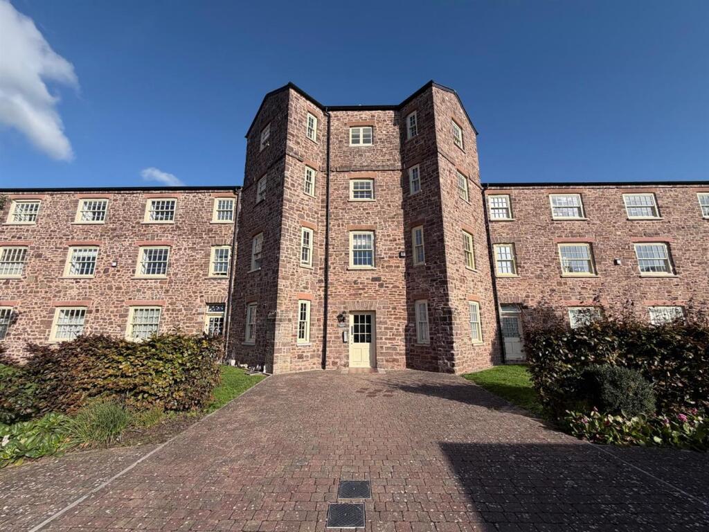 Main image of property: Perreyman Square, Tiverton