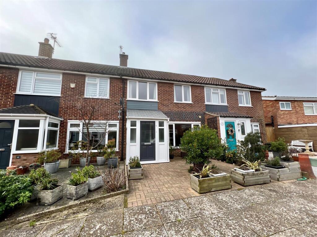 Main image of property: A'BECKET COURT, PORTSMOUTH, PO1 2HG