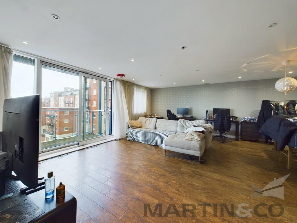 2 bedroom apartment for sale in The Blue Building, Gunwharf Quays, PO1