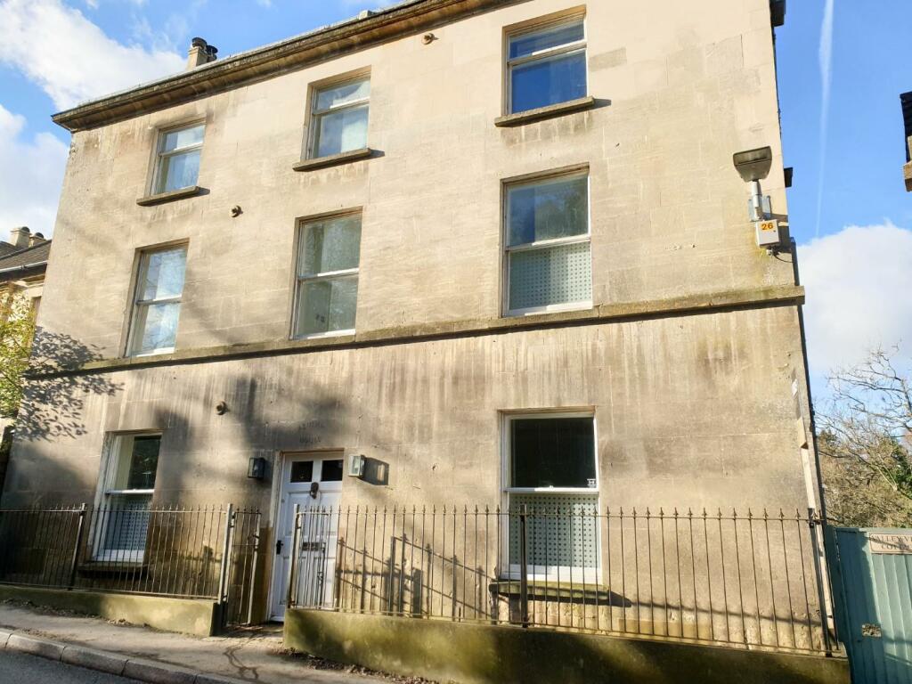 3 bedroom terraced house for sale in Bath Road, Nailsworth, Stroud, GL6